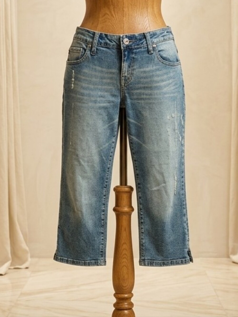 Bubblegum Distressed Capri Jeans | 80s Retro Vibe | Sz 9/10